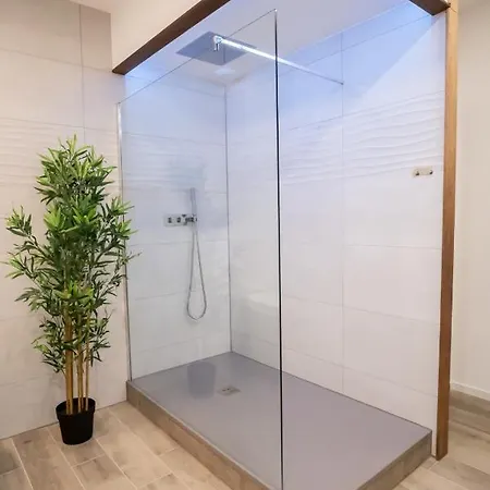 Daire Guestready - Luxurious Relaxation In